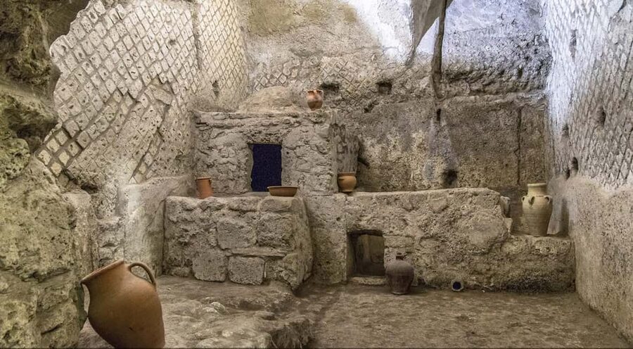 Naples: City Walking Tour w/ Underground Roman Ruins Ticket - Pace, shoes, and how long 3 to 5 hours really feels