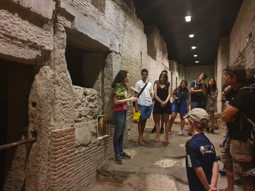 Naples: City Walking Tour w/ Underground Roman Ruins Ticket - Galleria Umberto I and Castel Nuovo: elegant stops that cool your legs