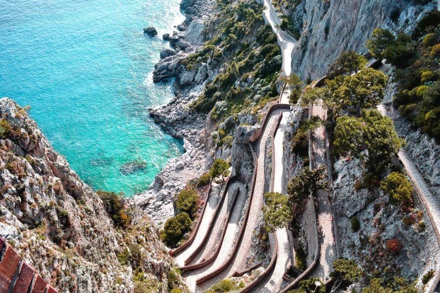 Naples: Day Trip to Pompeii and Capri - The Cameo Factory Stop: Small Detour, Big Practical Benefit