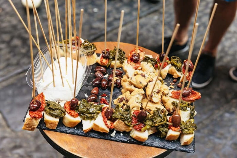 Naples: Guided Street Food Tour with Spritz - Key highlights at a glance