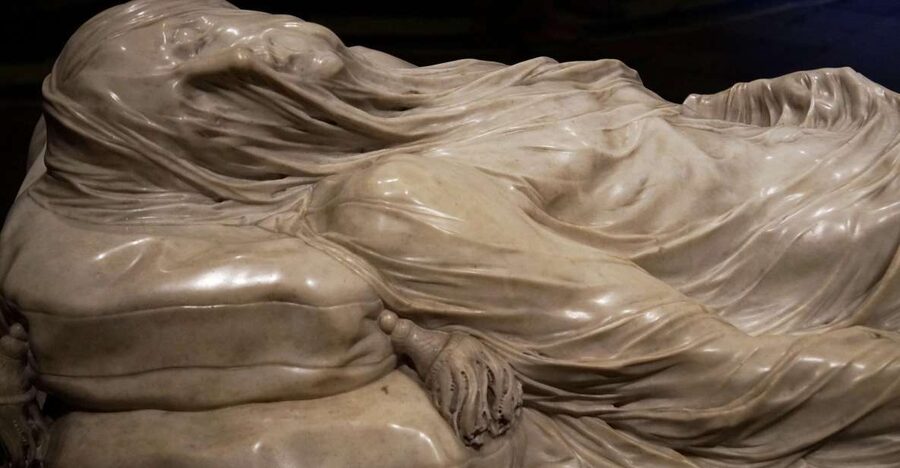 Naples: Historic Center and Sansevero Chapel Walking Tour - Via Duomo to Via dei Tribunali: shops, old walls, and city life
