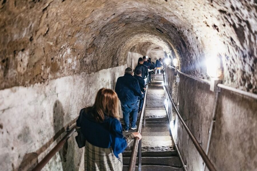 Naples: Naples Underground Entry Ticket and Guided Tour - Pizza at the end: a simple finish, not a full gastronomic detour