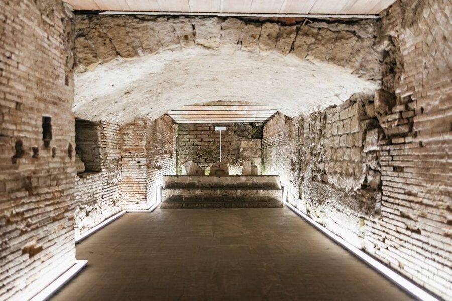 Naples: Naples Underground Entry Ticket and Guided Tour - Price and what you are really paying for