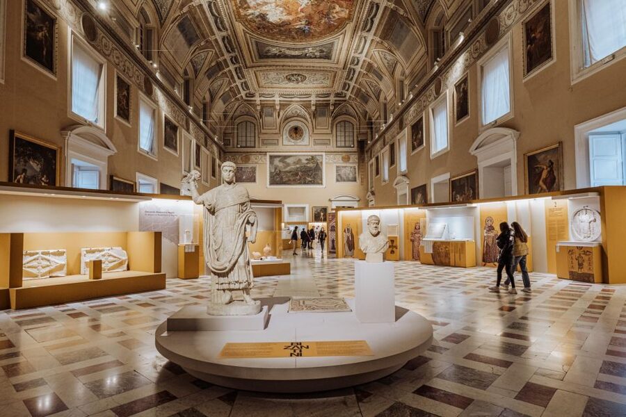 Naples: National Archaeological Museum of Naples Guided Tour - Roman and Greek Art All Around You: Coins, Wall Paintings, and Bust Corridors