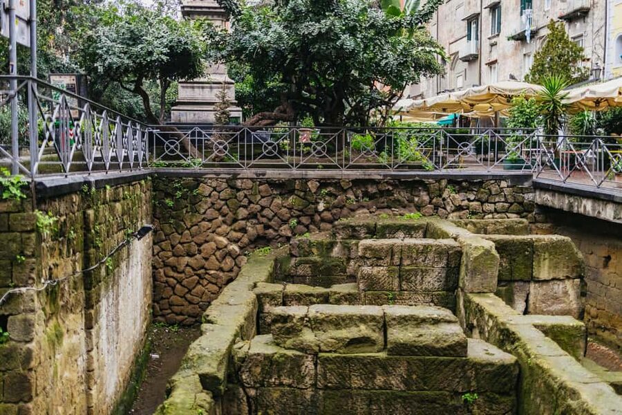 Naples: Old Town Guided Walking Tour - Spaccanapoli and the Decumani rhythm, with a coffee break