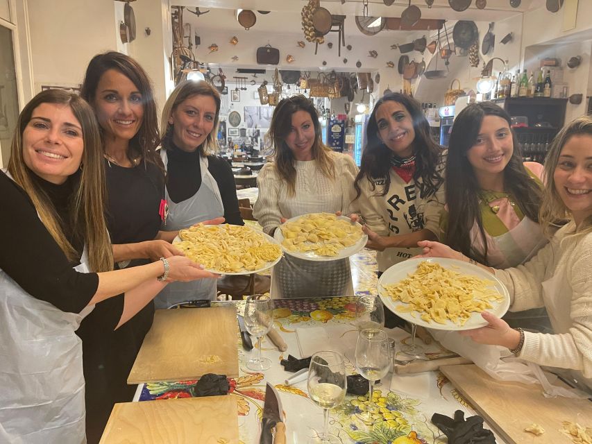 Naples: Pasta Cooking Class with Tiramisù and a Drink - Key things to know before you go
