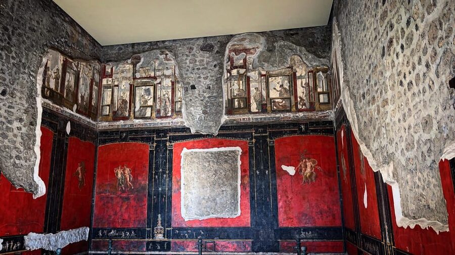 Naples: Pompeii Archaeology Park Tour & Skip-the-Line Entry - Baths, Shops, and the Road Ruts That Tell on Time