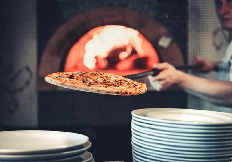 Naples: Premium Pizza-Making Class at a Pizzeria - Wine, Limoncello, and How the Night Flows