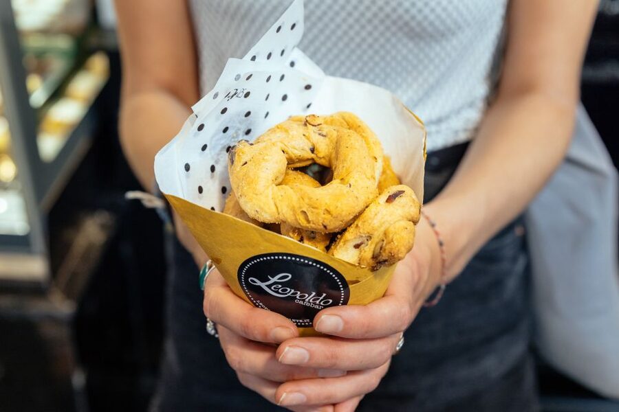 Naples: Private Food Tour – 10 Tastings with Locals - Drinks, Dessert Stops, and the Naples Tempo
