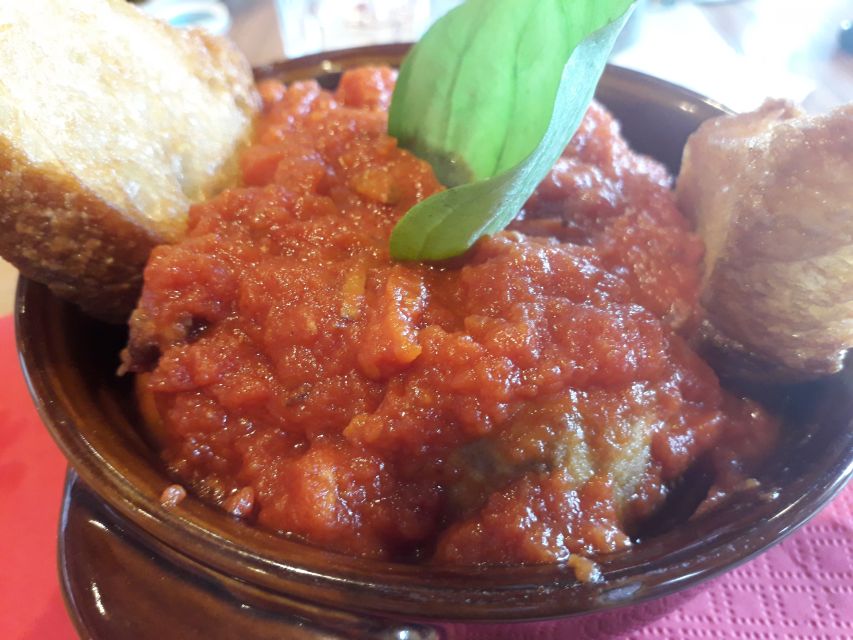 Naples Street Food Scene Tour: Small-Group Tasting Adventure - Santa Chiara Monumental Complex: Street Food Flavor Variety, Right Near the Sights