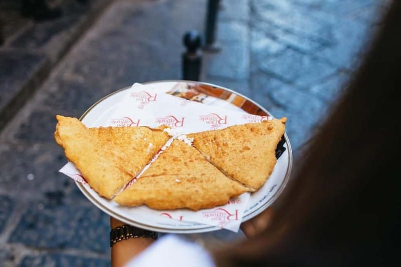 Naples: Street Food Walking Tour with Local Guide - Gelato finale: finishing cool, sweet, and ready to keep exploring