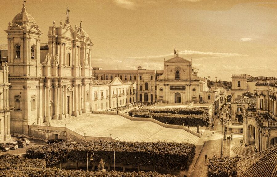 Noto, Modica and Ragusa: The Baroque Tour from Catania - Modica’s oldest chocolate stop, plus churches and palaces
