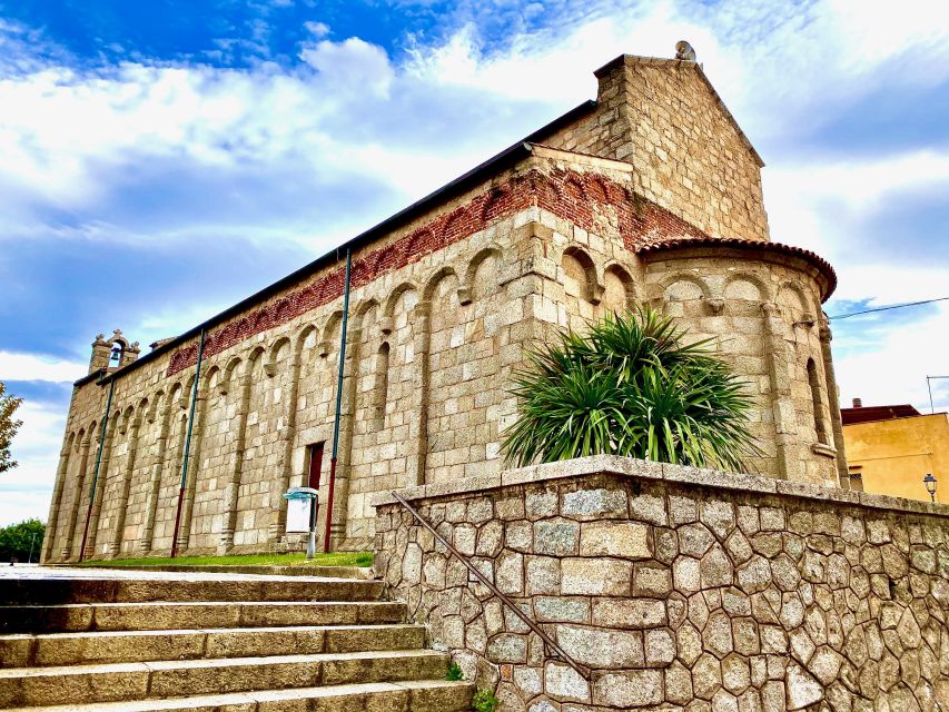 Olbia: Exclusive Guided City Tour in Tuk-Tuk - Why a Tuk-Tuk Works So Well in Olbia