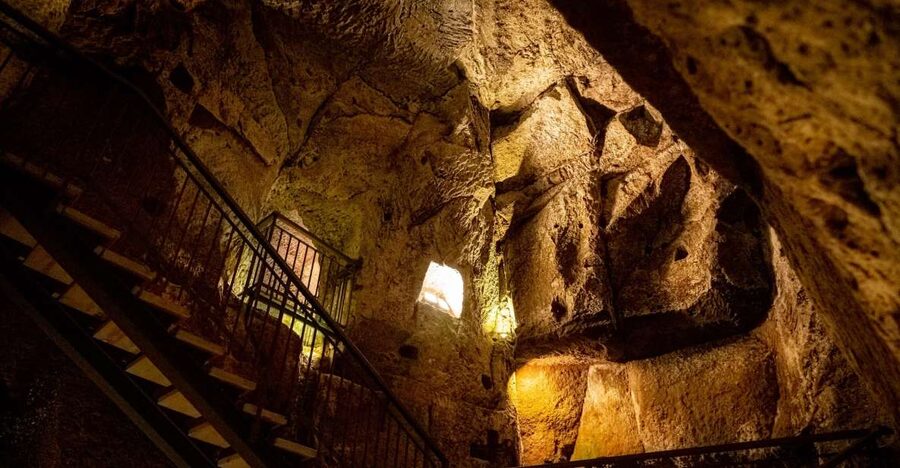 Orvieto: Pozzo della Cava Entry Ticket - Stop One: The Cocciopesto Lined Cistern and Early Etruscan Finds
