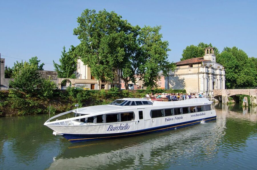 Padua to Venice Boat Cruise of the Brenta Riviera - A Brenta Riviera boat day that feels slower than it looks