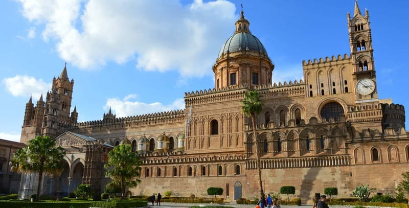 Palermo: Art and Architecture Walking Tour - Start point, walking rhythm, and why Politeama matters
