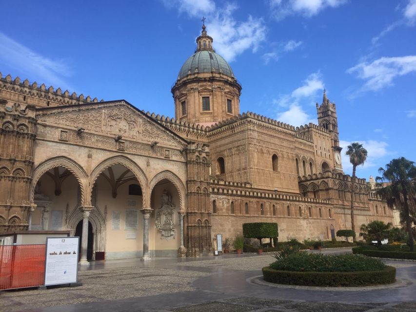 Palermo: Markets and Monuments City Center Walking Tour - Norman Sicily churches near Bellini Square: Martorana and San Cataldo