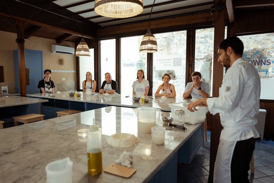Palermo: Pizza and Gelato Cooking Class with Dinner and Wine - My decision guide: should you book this in Palermo?