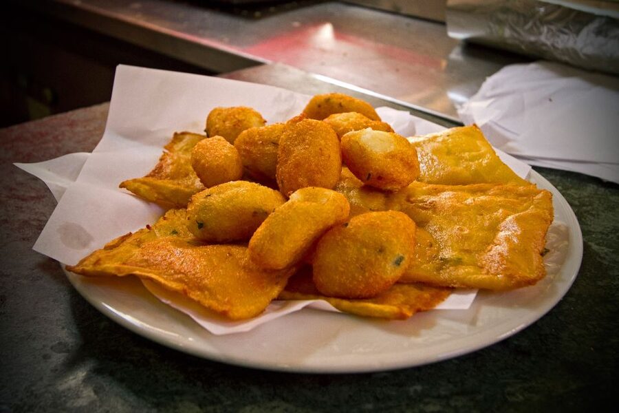 Palermo: Small Group Night Street Food Tour - Vucciria Night Energy: Where the Best Bites Are Found