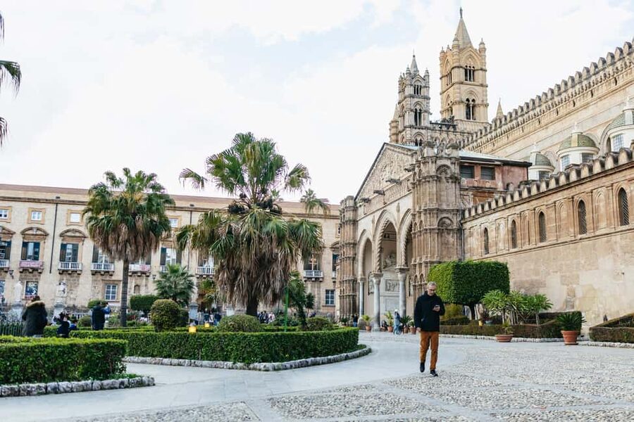 Palermo: Street Food and History Walking Tour - Your Sicilian street-food lineup (and what each bite teaches you)