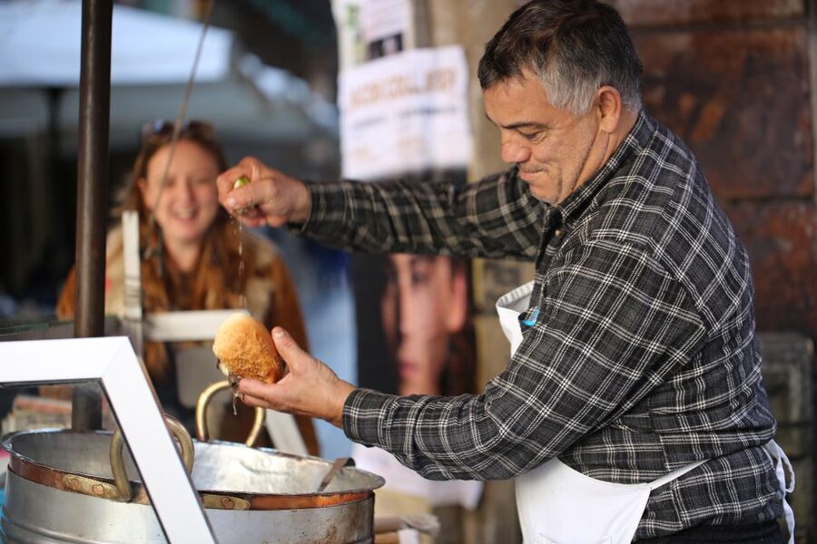 Palermo: Street Food and Local Market Tasting Tour - Sundays change the menu: crostino with béchamel and ham, plus ravazzata