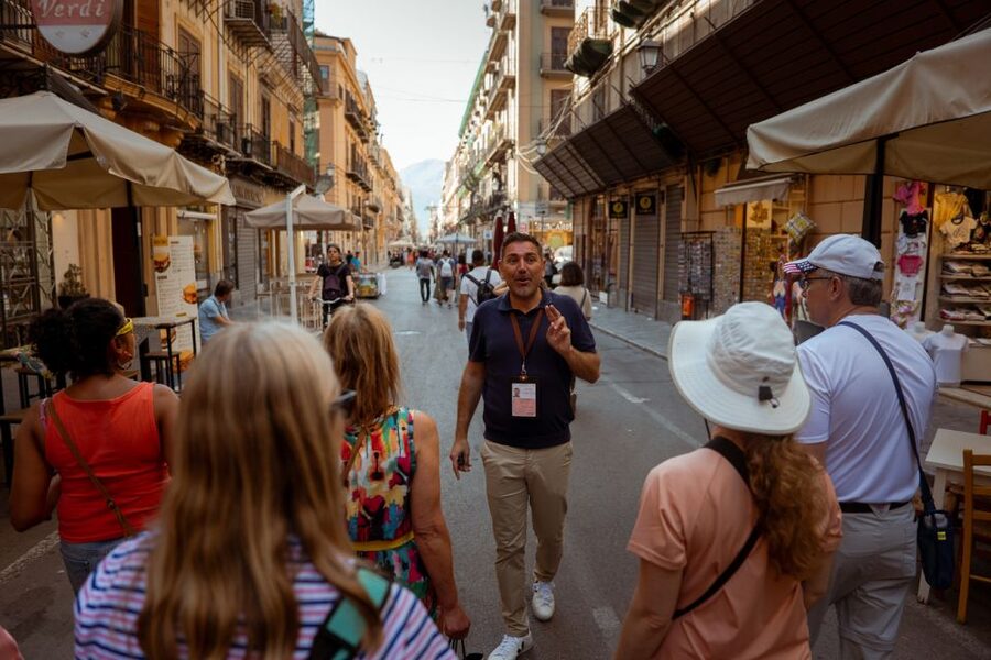 Palermo: UNESCO World Heritage Sites Guided Walking Tour - Walking pace, small-group feel, and the sweet stop