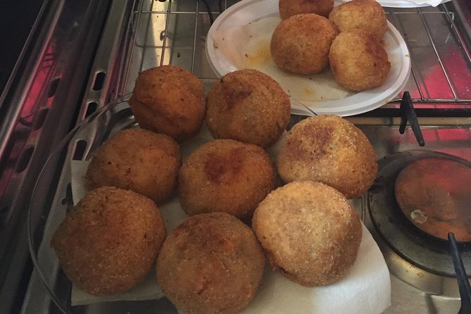 Palermo Walking Tour and Street Food - Stop 3, Capo Street Market: The Place for Street-Food Momentum