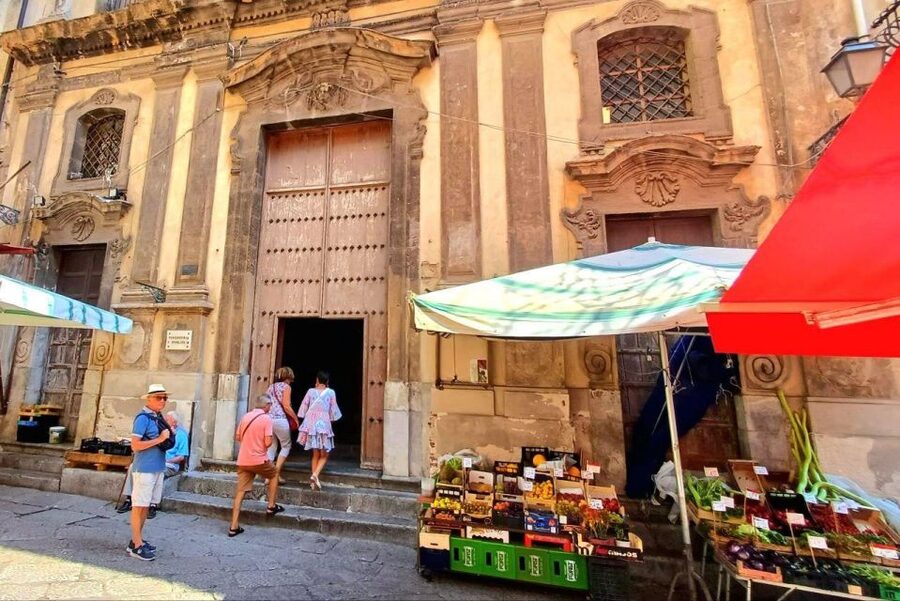 Palermo: Walking Tour of Historic Markets and Monuments - Who This Tour Suits Best, and Who Might Skip It