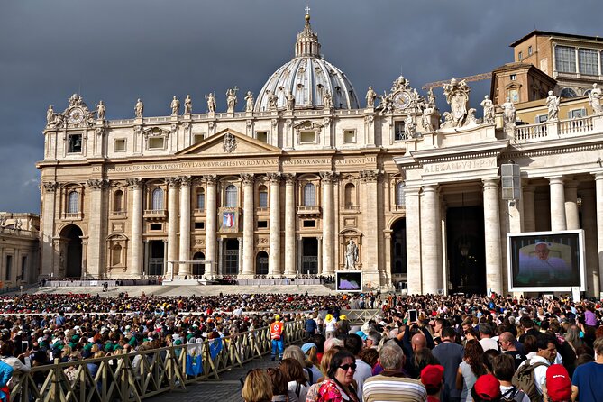 Papal Audience with Pope Leo XIV and Expert Local Guide - St. Peter’s Square: Prayers, Multilingual Blessings, and Finding Your Best Angle