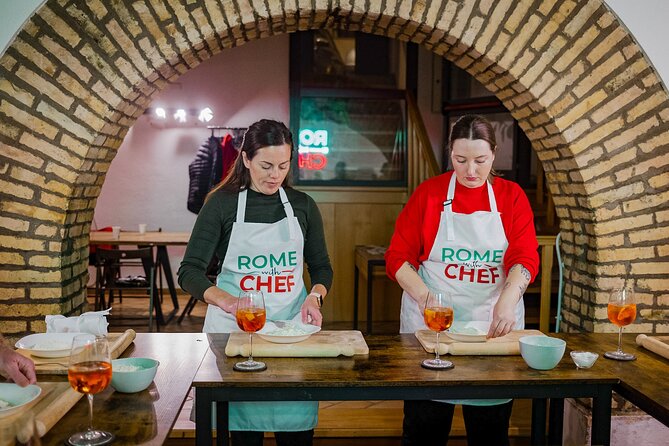 Pasta Cooking Class Near the Colosseum with 3 Spritz Cocktails - Carbonara or cacio e pepe: vegetarian choice without making it feel like a compromise