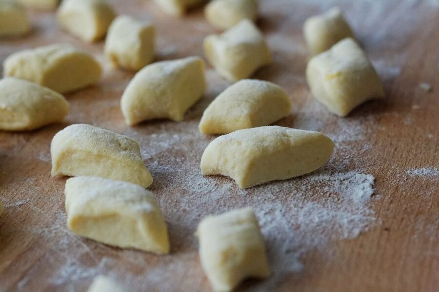 Pasta Cooking Experience in Florence - The Shared Meal: Wine, Dessert, and What You Get to Taste