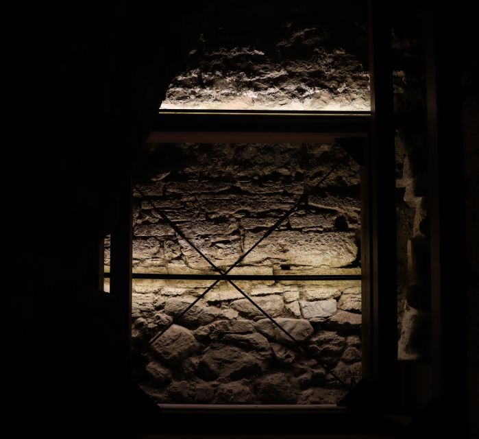 Perugia: Entry Ticket and Guided Tour of Perugia Underground - Perugia Underground under the Cathedral, what makes it special