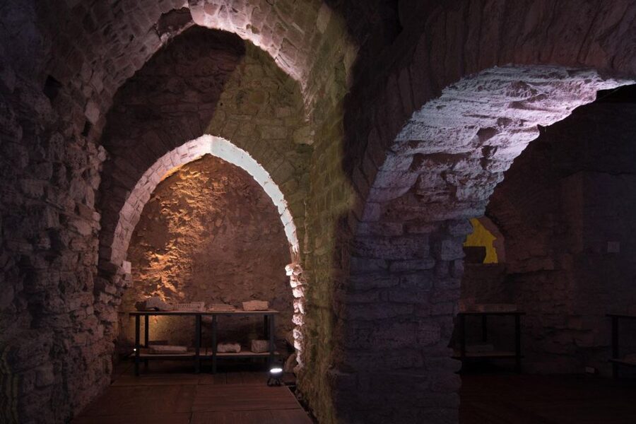 Perugia: Entry Ticket and Guided Tour of Perugia Underground - Practical planning: where to meet and what rules to follow