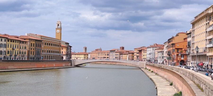 Pisa: 2-Hour Walking Tour - Walking the Arno: riverbank views and Ponte di Mezzo
