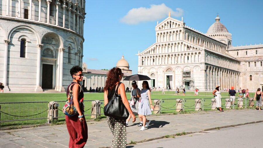Pisa: Half-Day Afternoon Tour from Florence - Pisa’s Master Square: Piazza dei Miracoli Under a Guide’s Lens