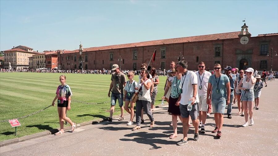 Pisa: Half-Day Afternoon Tour from Florence - Two Hours of Freedom: Photos, Market Energy, and Crowd Timing