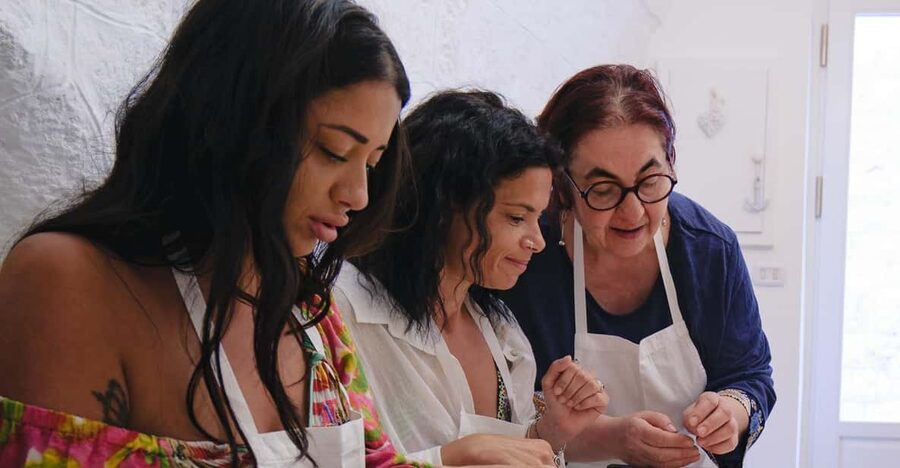 Polignano a Mare: Apulian Cooking Class with Food and Drinks - Building your meal: apéritif, wine, and Apulian comfort food