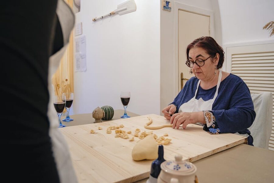 Polignano a Mare: Apulian Cooking Class with Food and Drinks - Meeting Annamaria at Via S. Vito, 20 and settling in