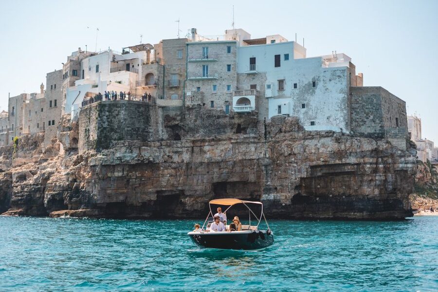 Polignano a Mare: Boat Cruise to Scenic Caves with Prosecco - Grotta Azzurra: the famous start for big light and quick photos