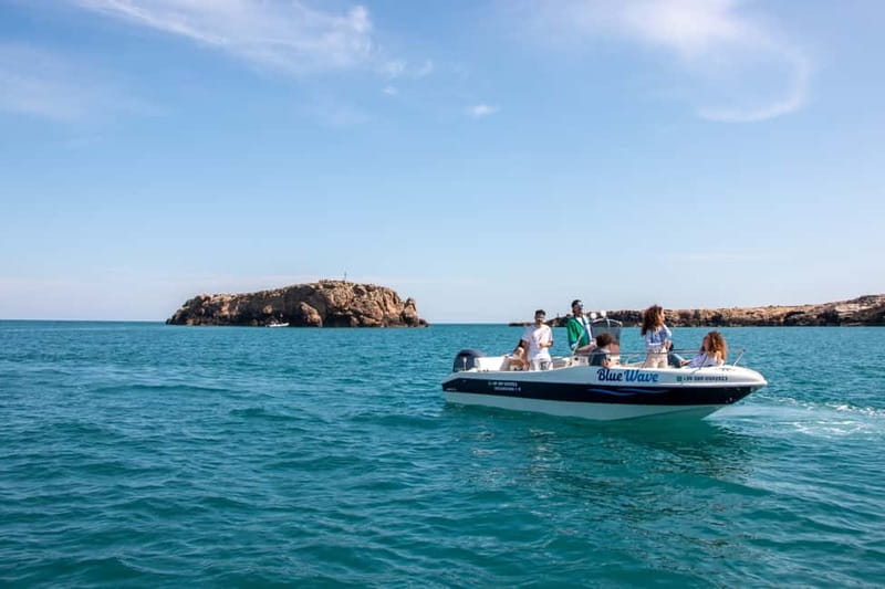 Polignano a Mare: Boat Tour with Prosecco and Snacks - On-board Prosecco and taralli: the simple aperitivo payoff