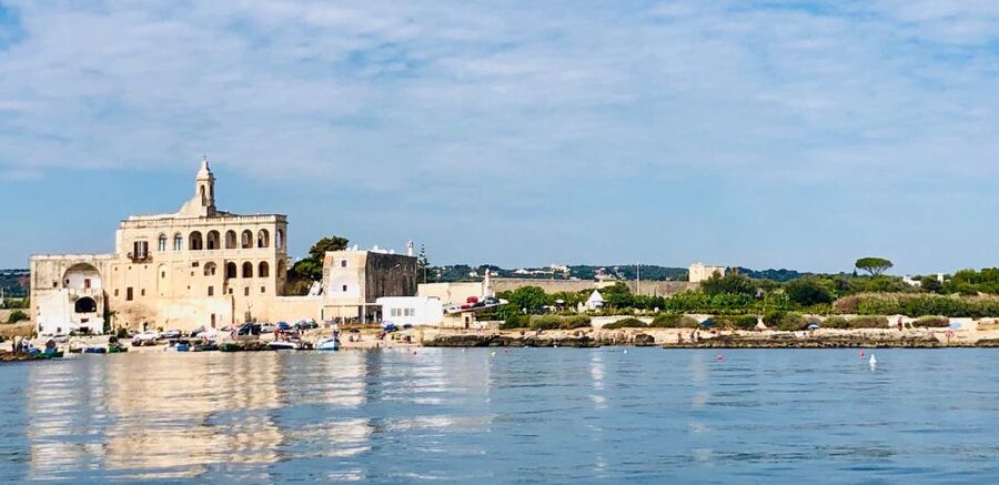 Polignano a Mare: Boat Trip, Swim & Cave with Aperitif - Cala Paguro swim stop: how to get the most out of the water time
