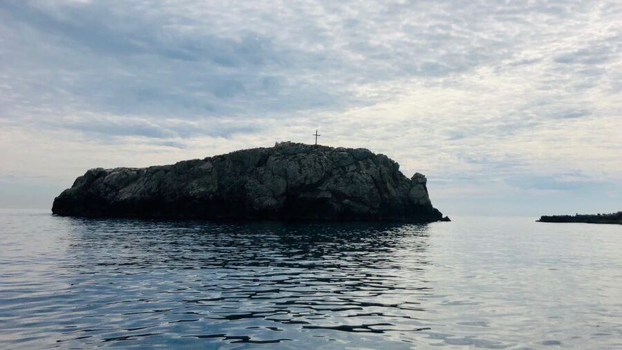 Polignano a Mare: Boat Trip, Swim & Cave with Aperitif - Price and value: why $35 can work here