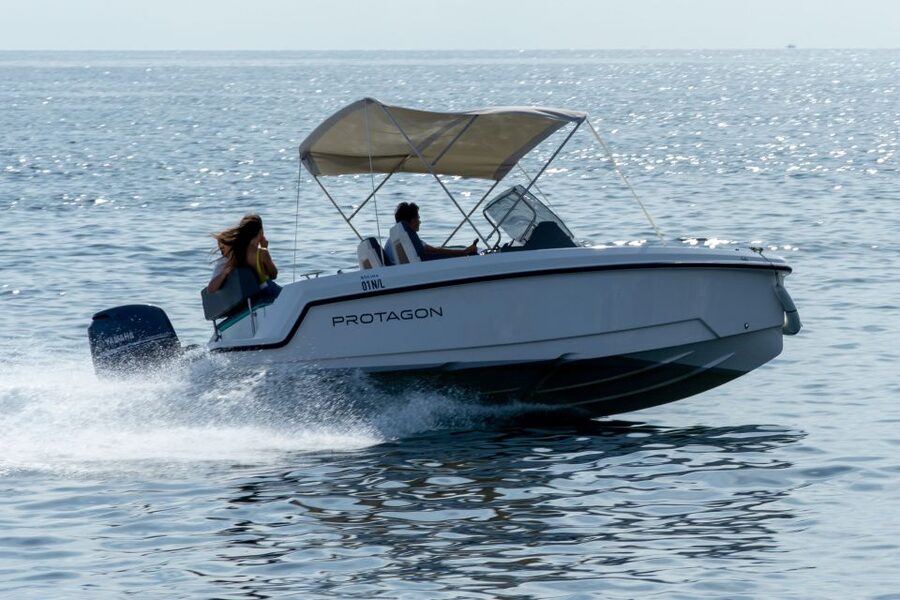 Polignano a Mare Caves and Grottos Tour with Refreshment - Choppy water reality, and how to prepare like a pro