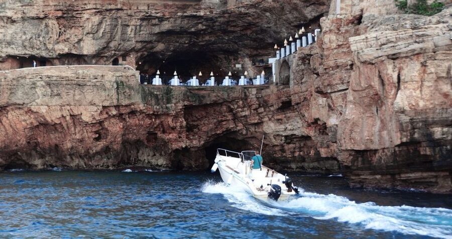 Polignano a Mare: Speedboat Cruise to Caves with Aperitif - Price and value: why $35 for 2 hours can make sense