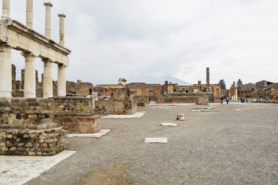 Pompeii: Afternoon to Sunset Guided Tour with Ticket - Afternoon to sunset: why this timing feels smarter at Pompeii