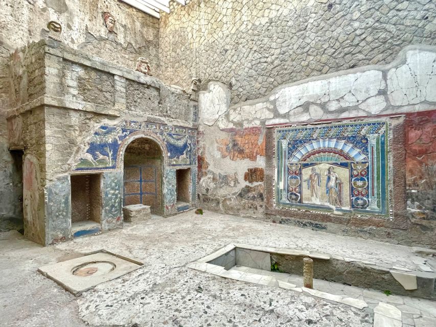 Pompeii and Herculaneum: Guided Tour with an Archaeologist - Meet at Suisse Restaurant, then step into Pompeii at Porta Marina Inferiore