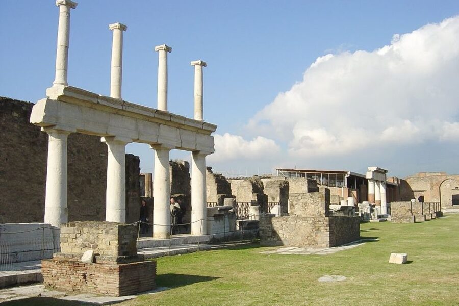 Pompeii and Vesuvius Full-Day Tour from Amalfi Coast - Key things to know before you go