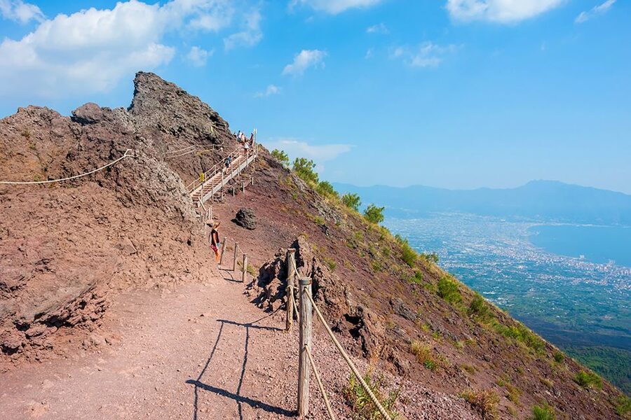 Pompeii: Day Tour of Pompeii and Vesuvius with Bus Transfer - Value for your time: why this combo makes sense