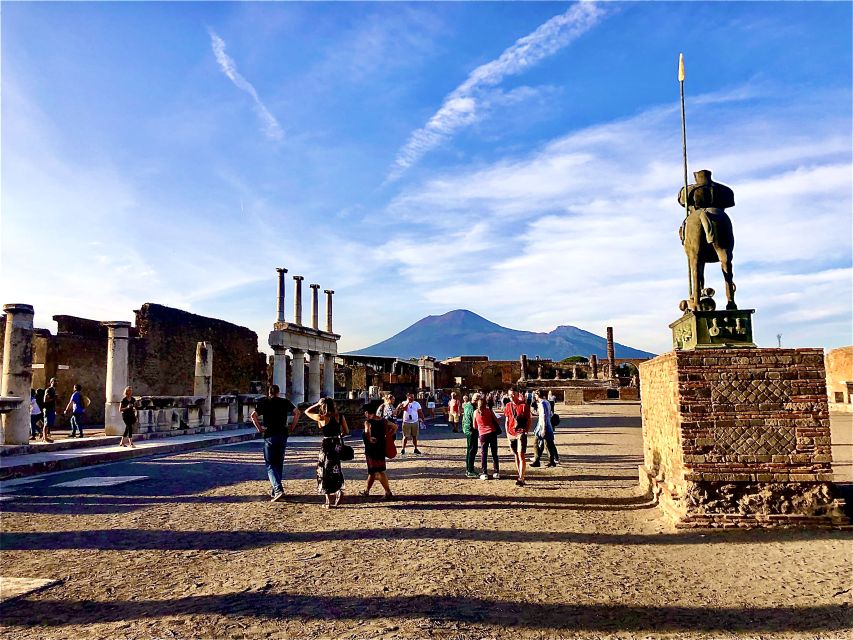 Pompeii: Guided Tour with Skip-the-Line Entry - House of the Vettii and the Best-First Trick