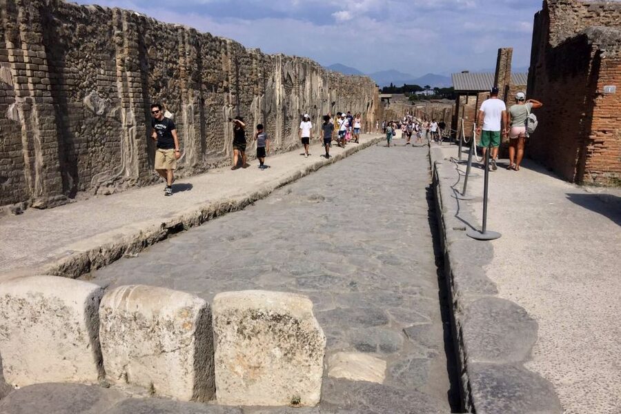Pompeii: Guided Walking Tour with Entrance Ticket - The 2-Hour Route: What You Actually See (and Why Each Stop Matters)